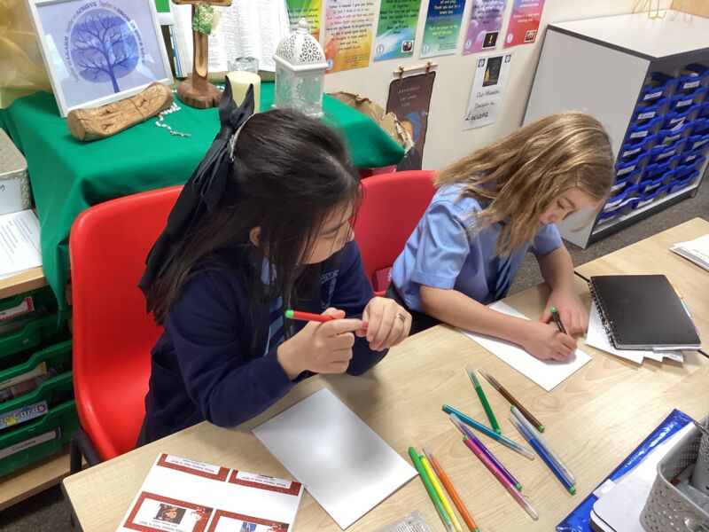 Image for the Tweet beginning: Writing club is very busy.